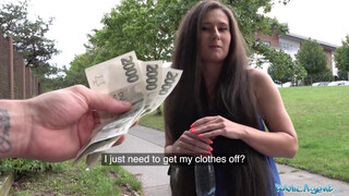 Lara Fox: Por dinero da todo, cuerpo, pasión, deseos